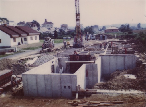 12. 08. 1986